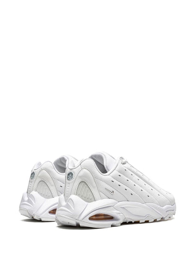 Nocta Hot Step White