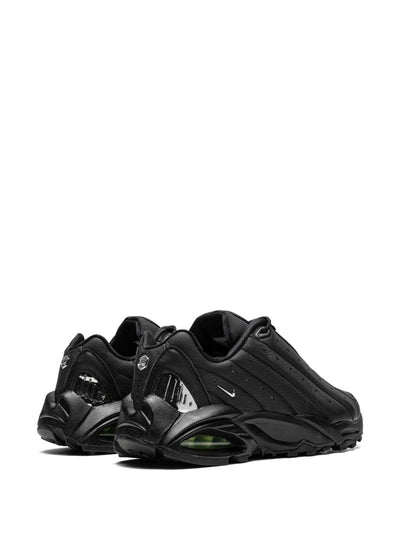 Nocta Hot Step Triple Back