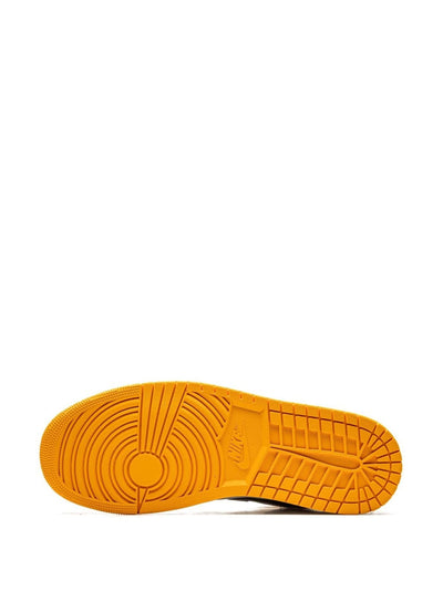 AJ1  Taxi