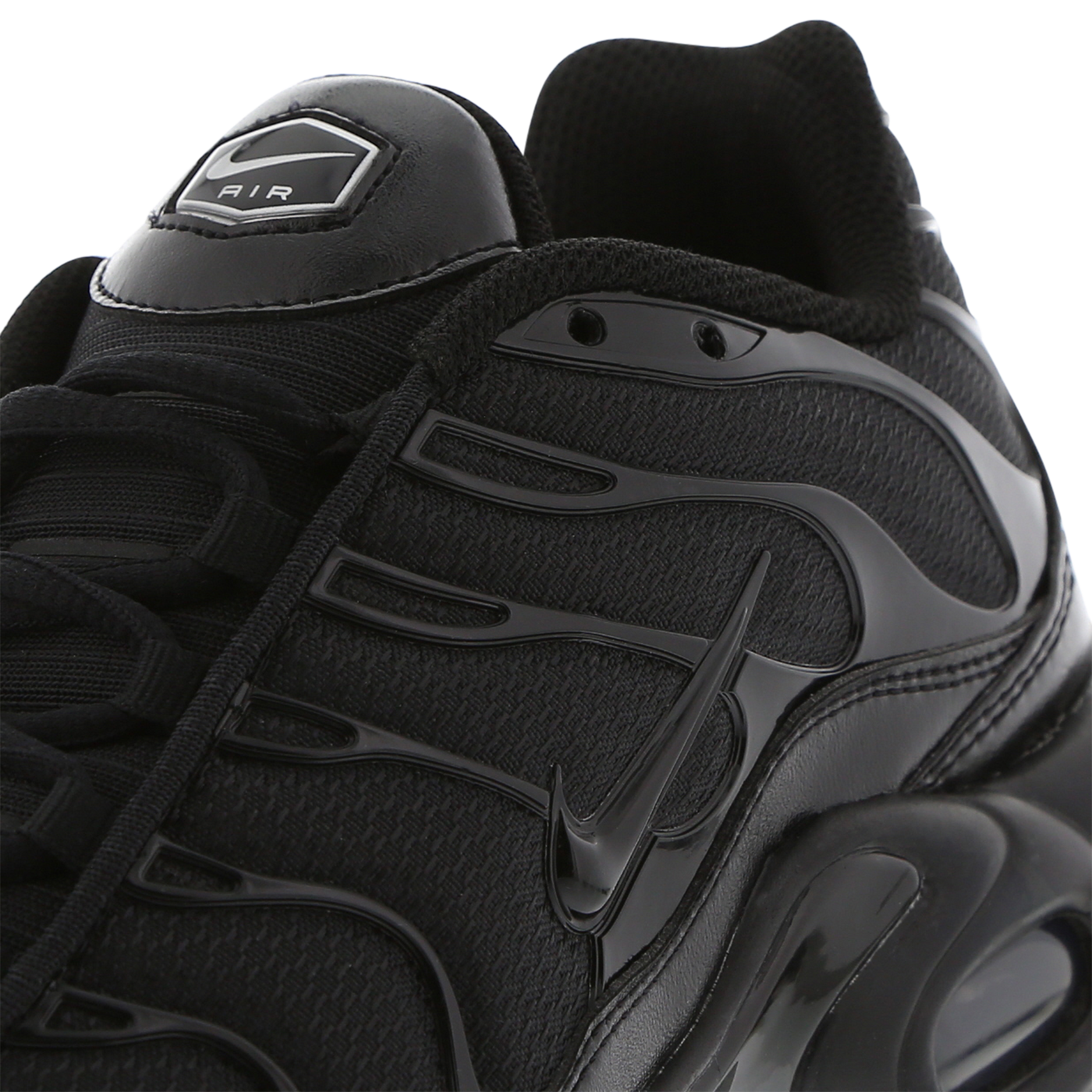 TN Triple Black