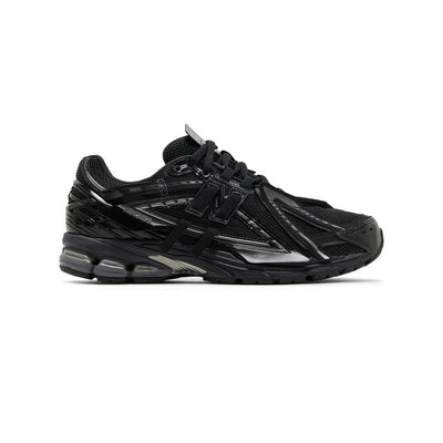 New Balance 9060 Triple Black